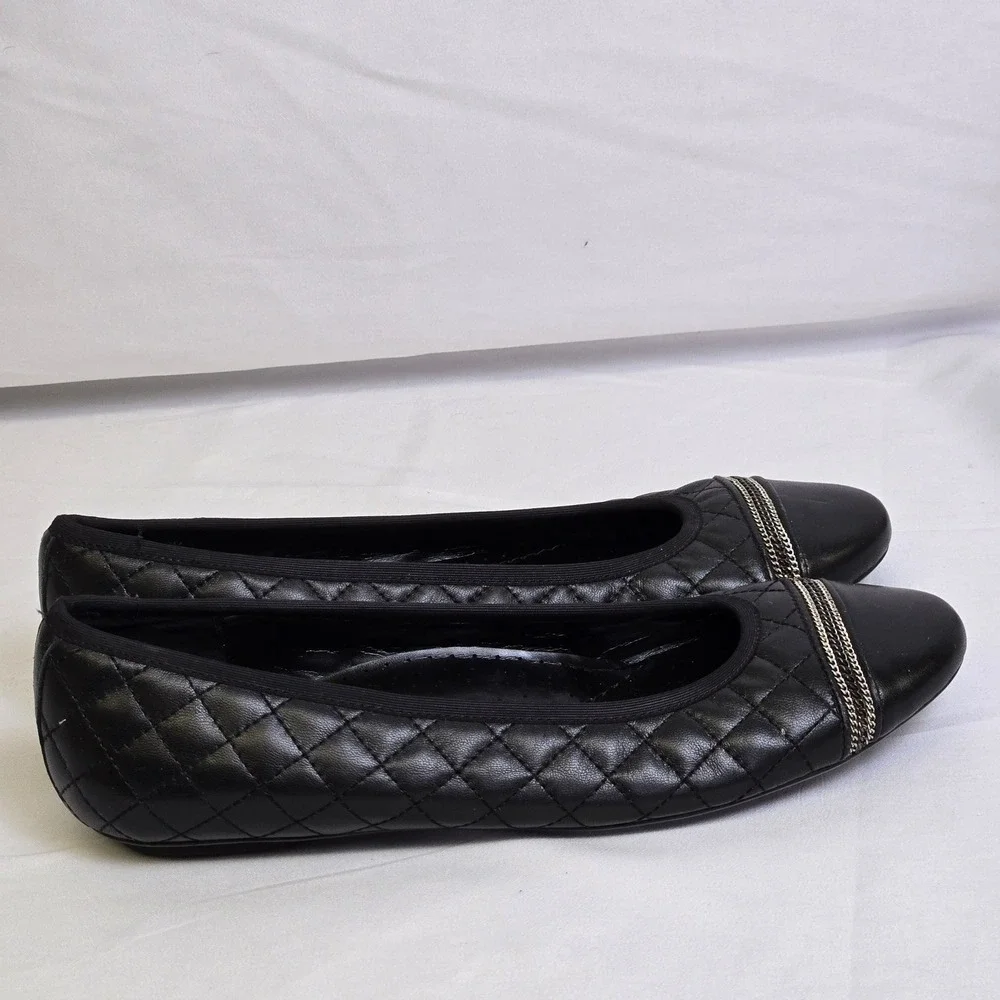 Chico's Quilted Ballet Flats, Silver Tone Chain Accent, Black, Size 9 - Picture 5 of 12